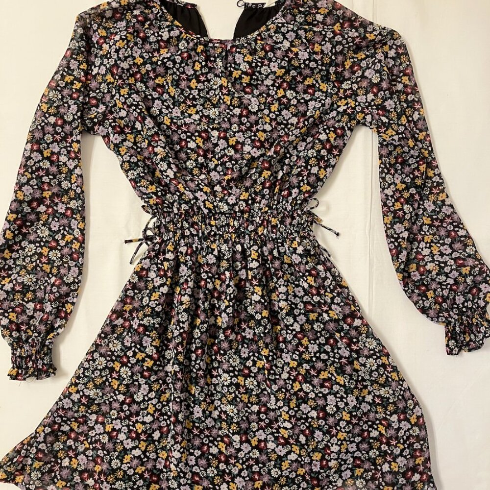 H&M Girls Elegant Floral Short Dress Long Sleeves Size 8